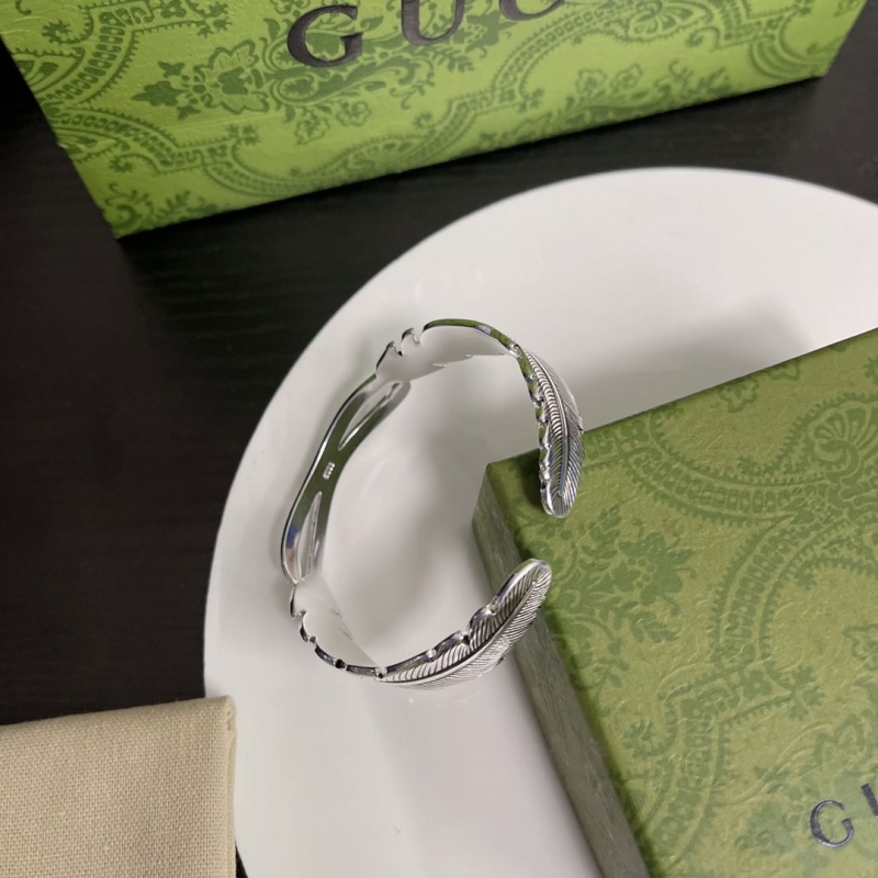 Gvc*1 bracelets